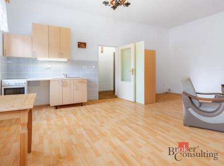 Pronájem bytu, 1+kk, 37 m²