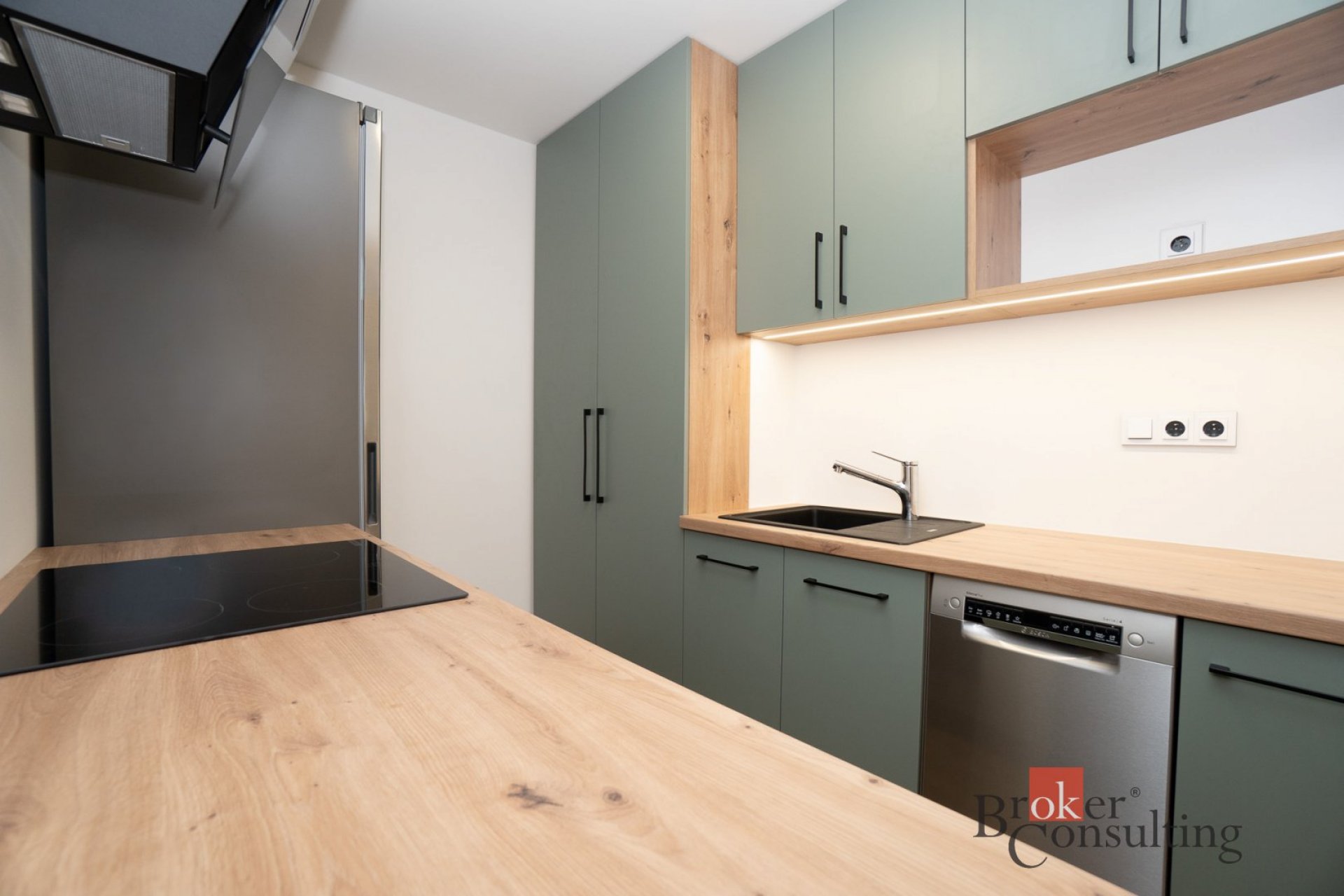 Pronájem, byty/2+kk, 48 m2, Hlaváčova 1158/14, Kobylisy, 18200 Praha 8 [ID 83854]