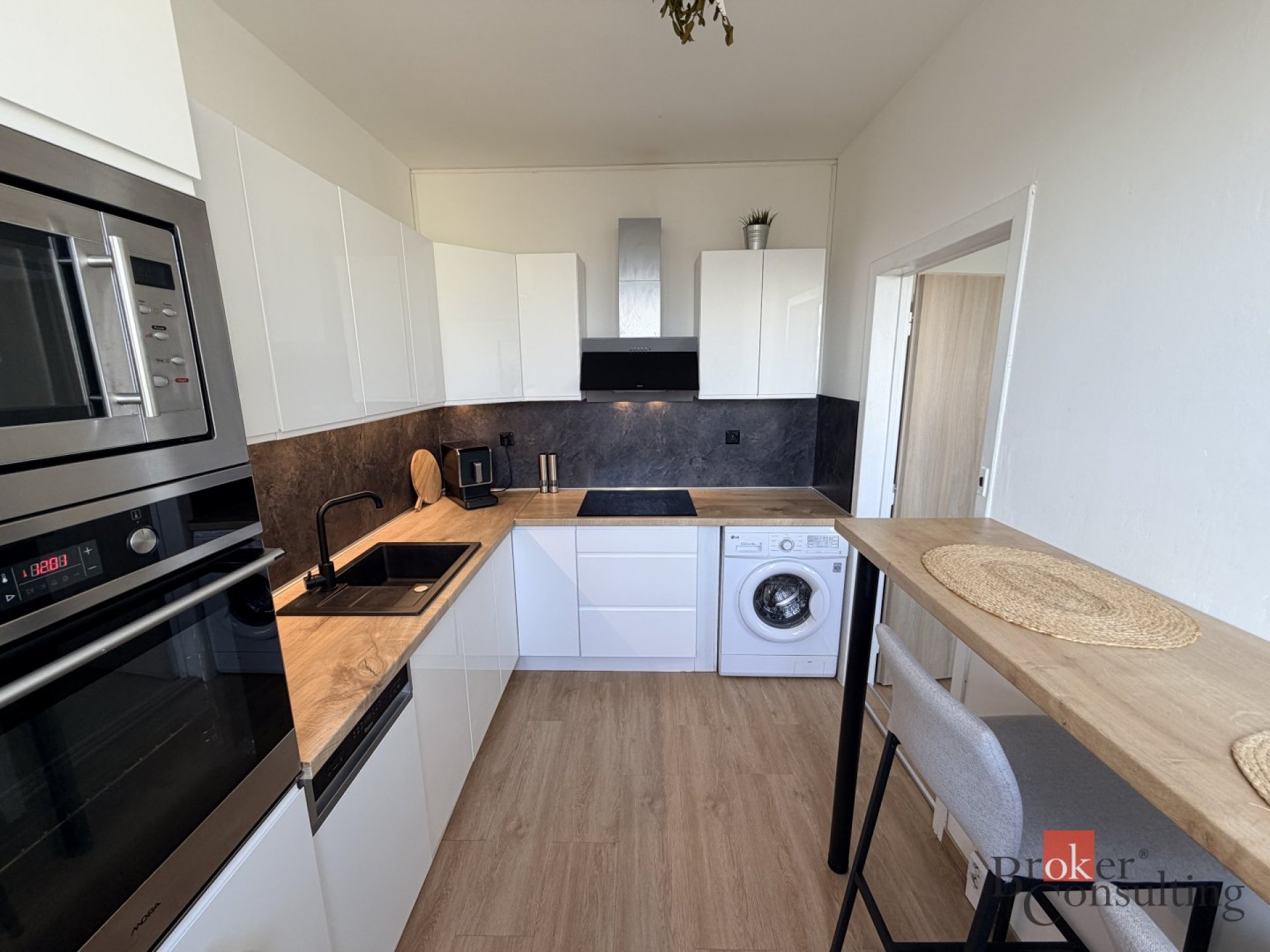 Pronájem zrekonstruovaného bytu 2+1