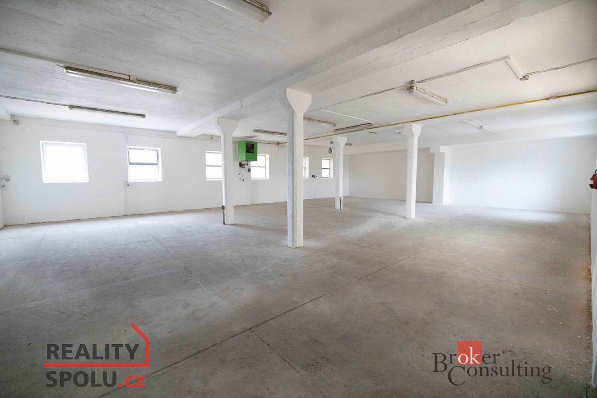 Pronájem, komerční/výroba, 150 m2, Plotiště nad Labem 625, 50301 Hradec Králové, Hradec Králové [ID 