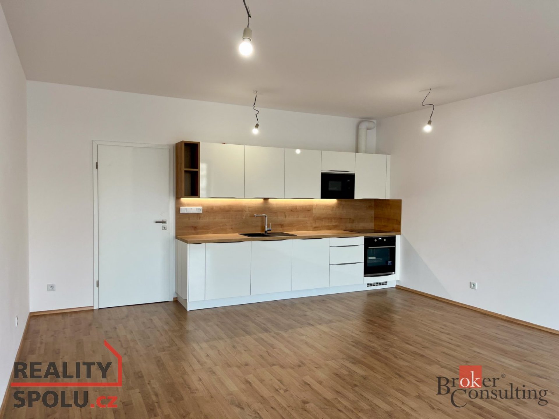 Pronájem, byt 2+kk, 80m2, Plzeň, ul. Měděná