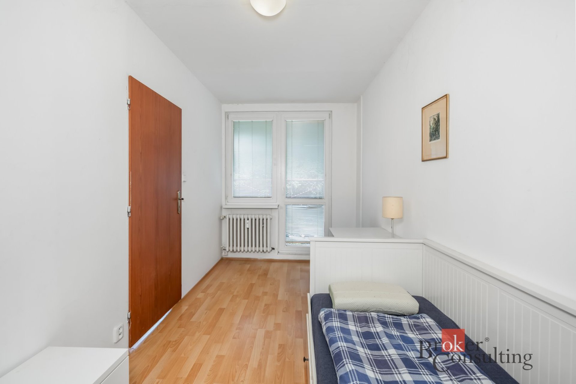 Prodej bytu 2+1 s lodžií – Praha 4 Modřany, ul. K Otočce 53 m², velká lodžie 7 m², dva sklepy