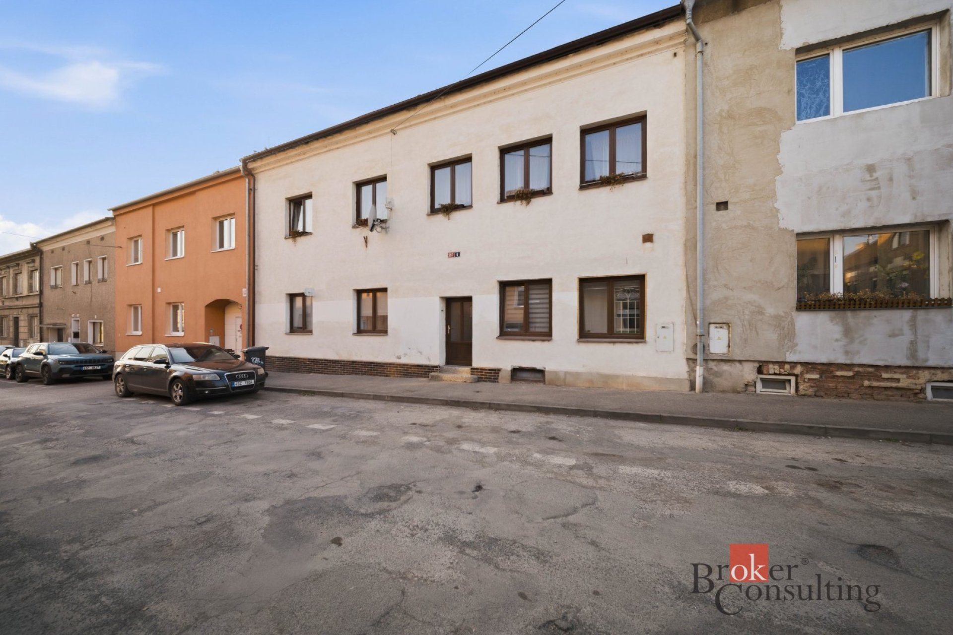 Prodej domu 367 m2 se 3 bytovými jednotkami