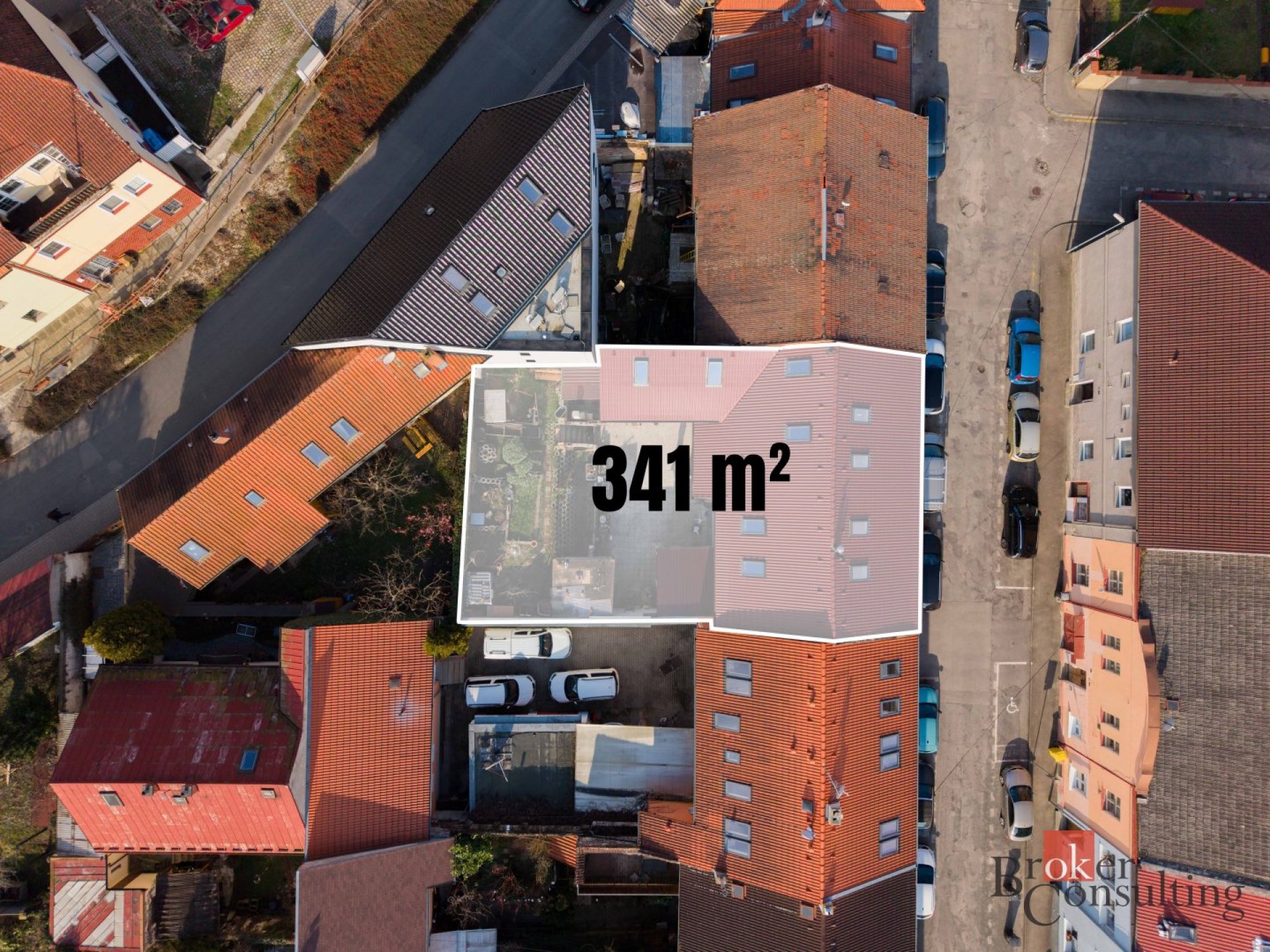Prodej domu 367 m2 se 3 bytovými jednotkami