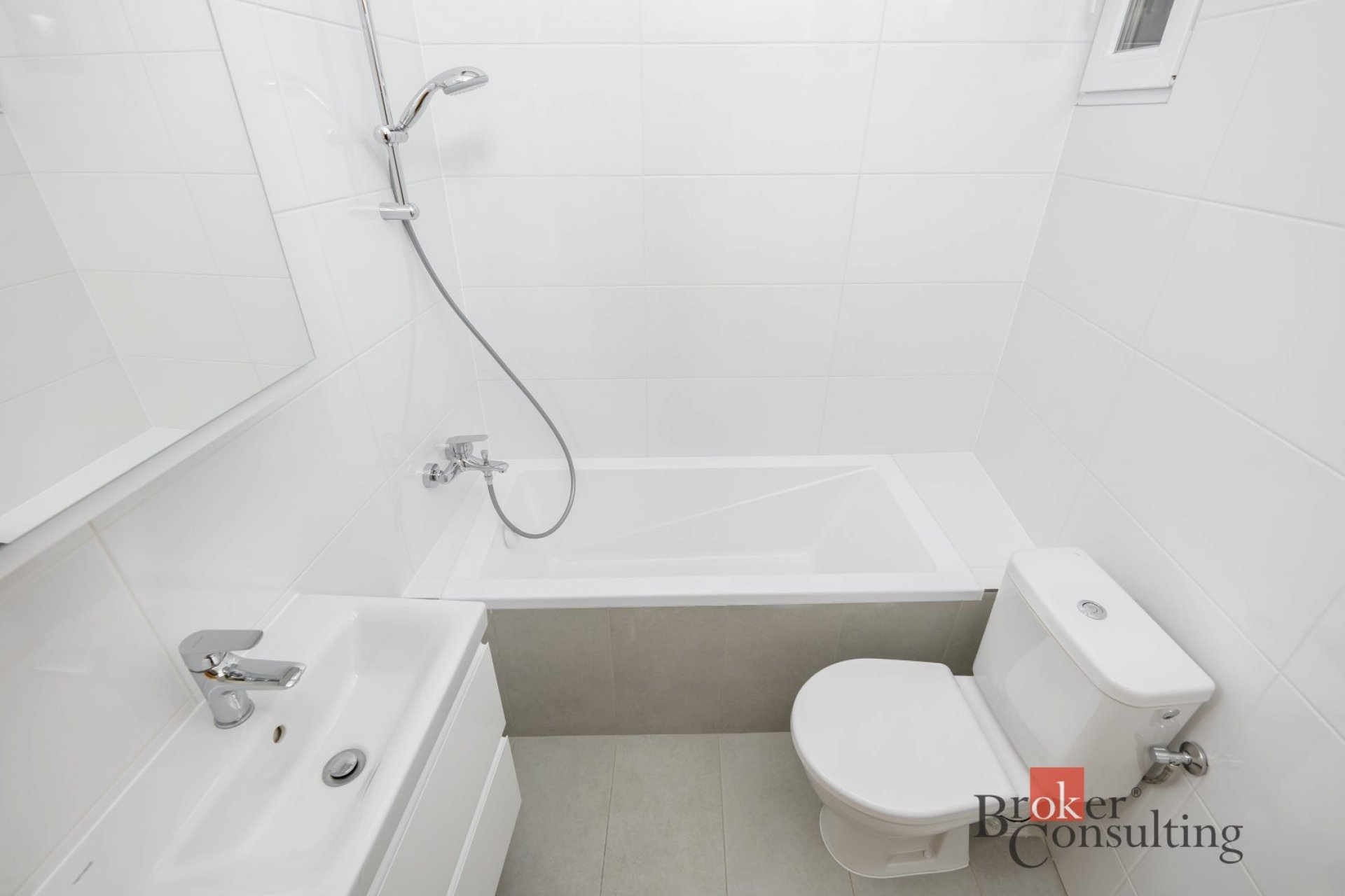 Prodej bytu 1+kk, 30,9 m² – Praha 10, Strašnice, ul. Za Poštou