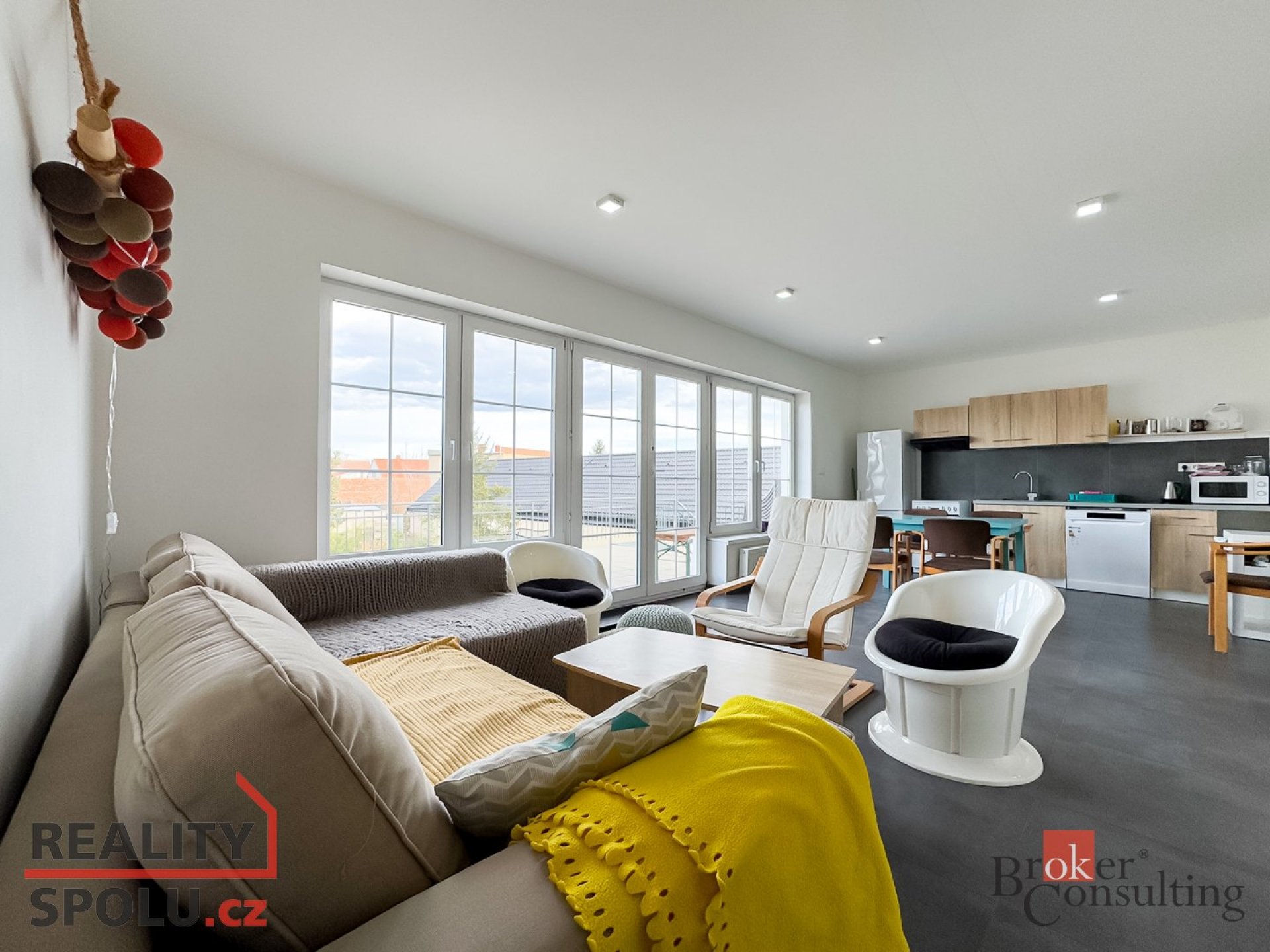 Prodej, byty/4+kk, 160 m2, 67124 Vrbovec, Znojmo [ID 84027]