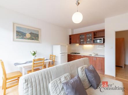 Pronájem bytu, 2+kk, 43 m²