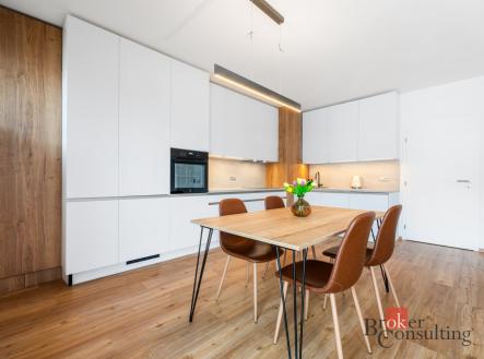 Pronájem bytu, 3+kk, 79,9 m²