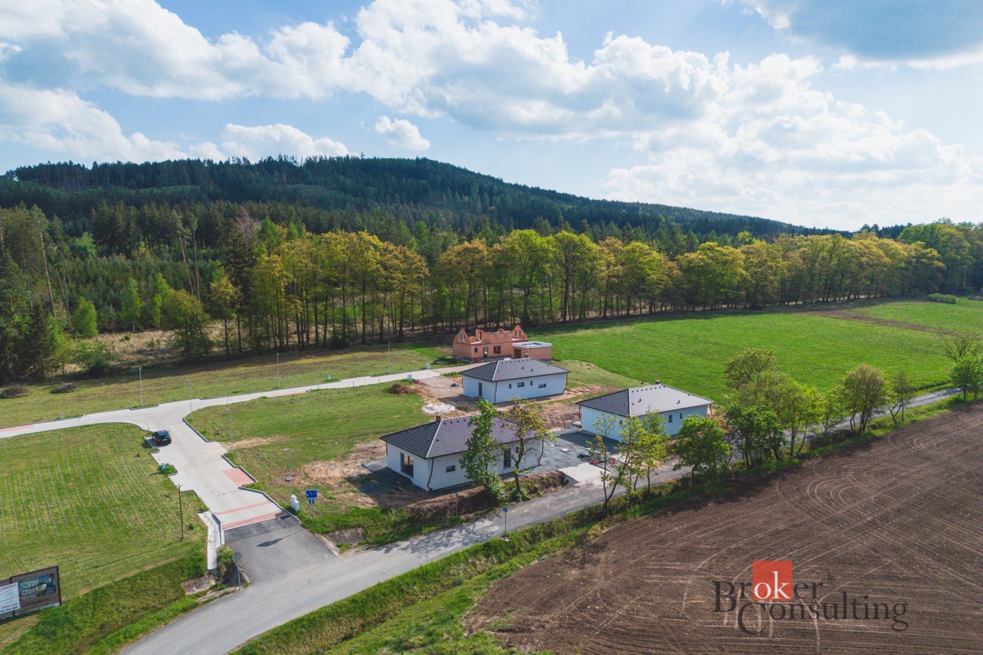 Prodej, pozemky/bydlení, 892 m2, Kamenný Újezd, Rokycany [ID 84221]