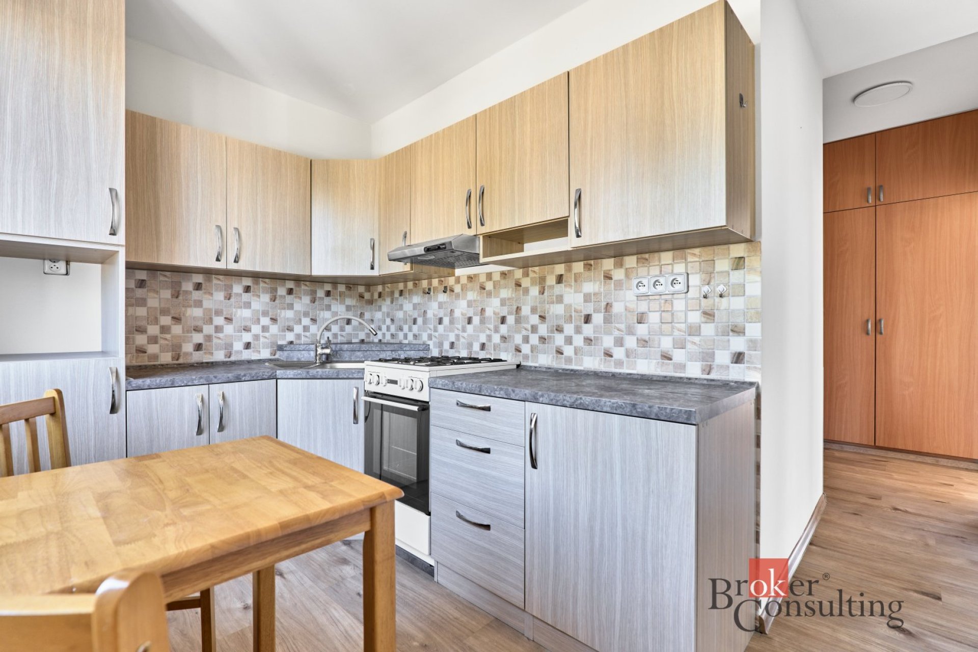 Prodej, byty/3+1, 70 m2, 1. máje 194/3, 36225 Nová Role, Karlovy Vary [ID 84238]