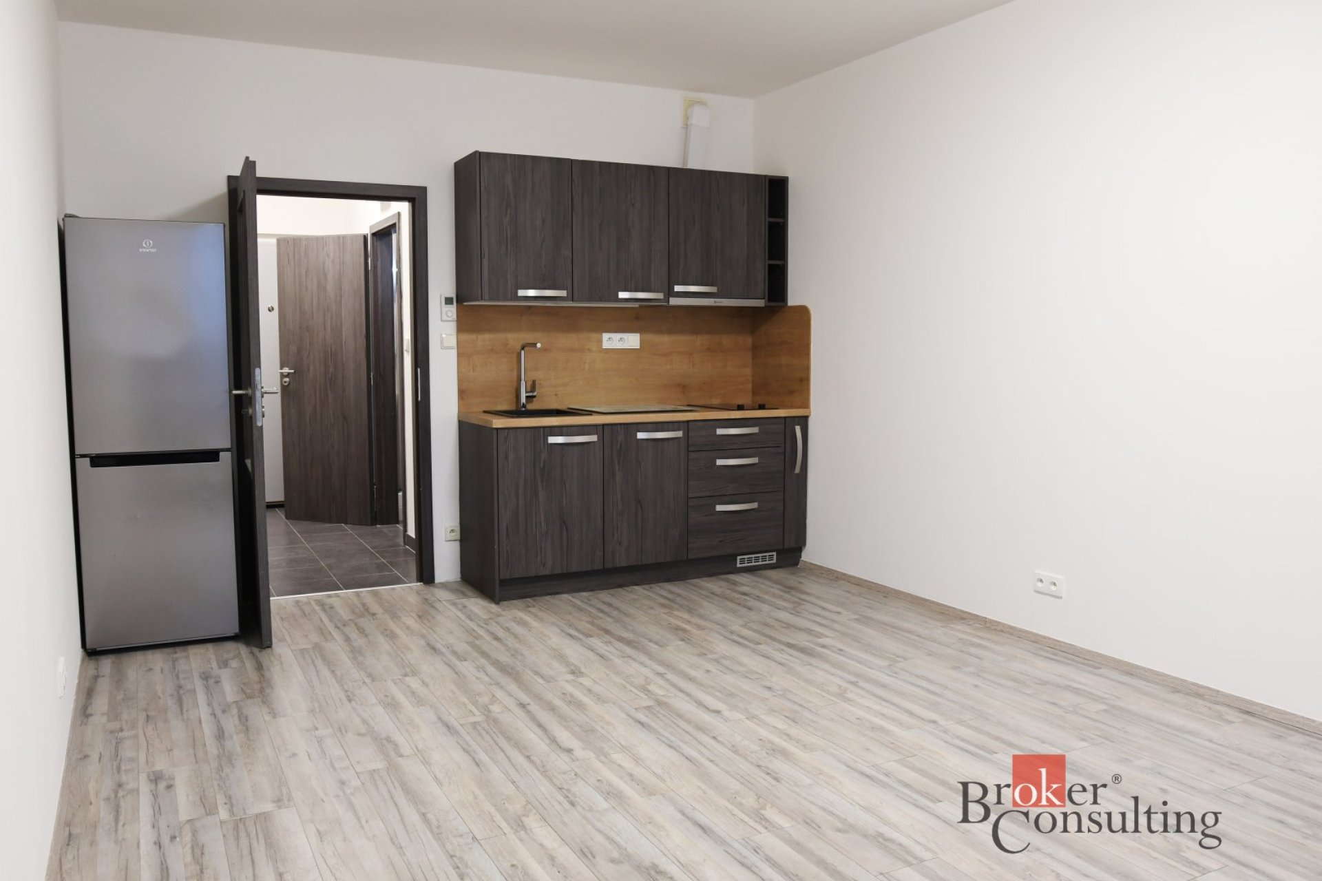 Pronájem, byty/1+kk, 30 m2, Nemocniční 3020/6, Jižní Předměstí, 30100 Plzeň 3 [ID 84526]