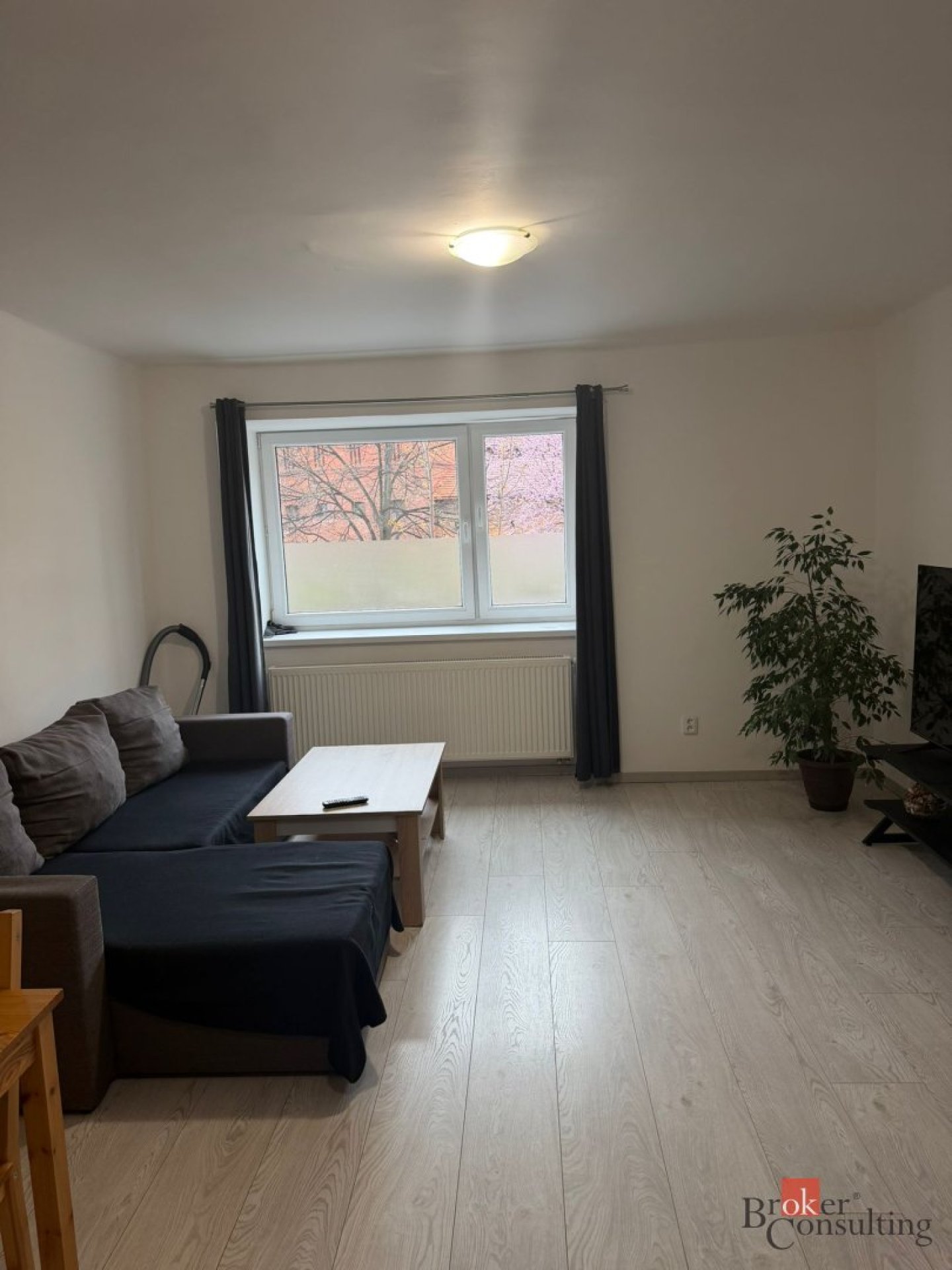 Pronájem 2kk Velké Hoštice