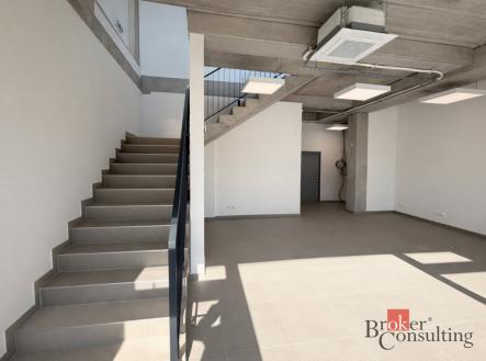 Pronájem komerčního objektu, sklad, 444 m²