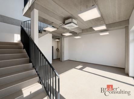 Pronájem komerčního objektu, administrativní budova, 444 m²