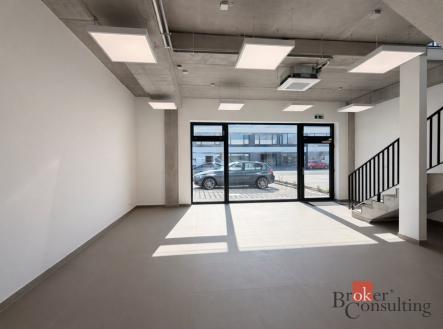 Pronájem komerčního objektu, administrativní budova, 444 m²