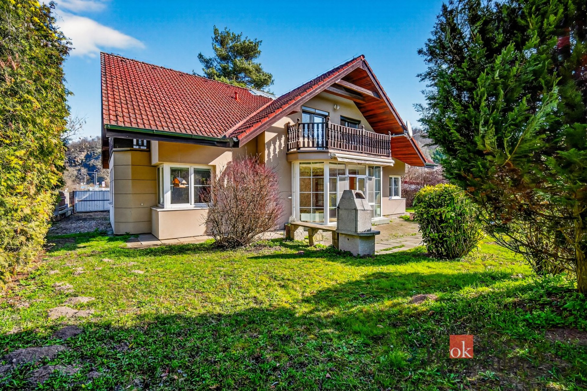 Velký 6+1 dům na Praze 6 - Dejvice Jenerálka