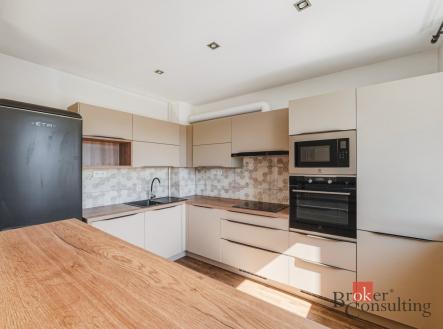 Prodej bytu, 3+kk, 77 m²