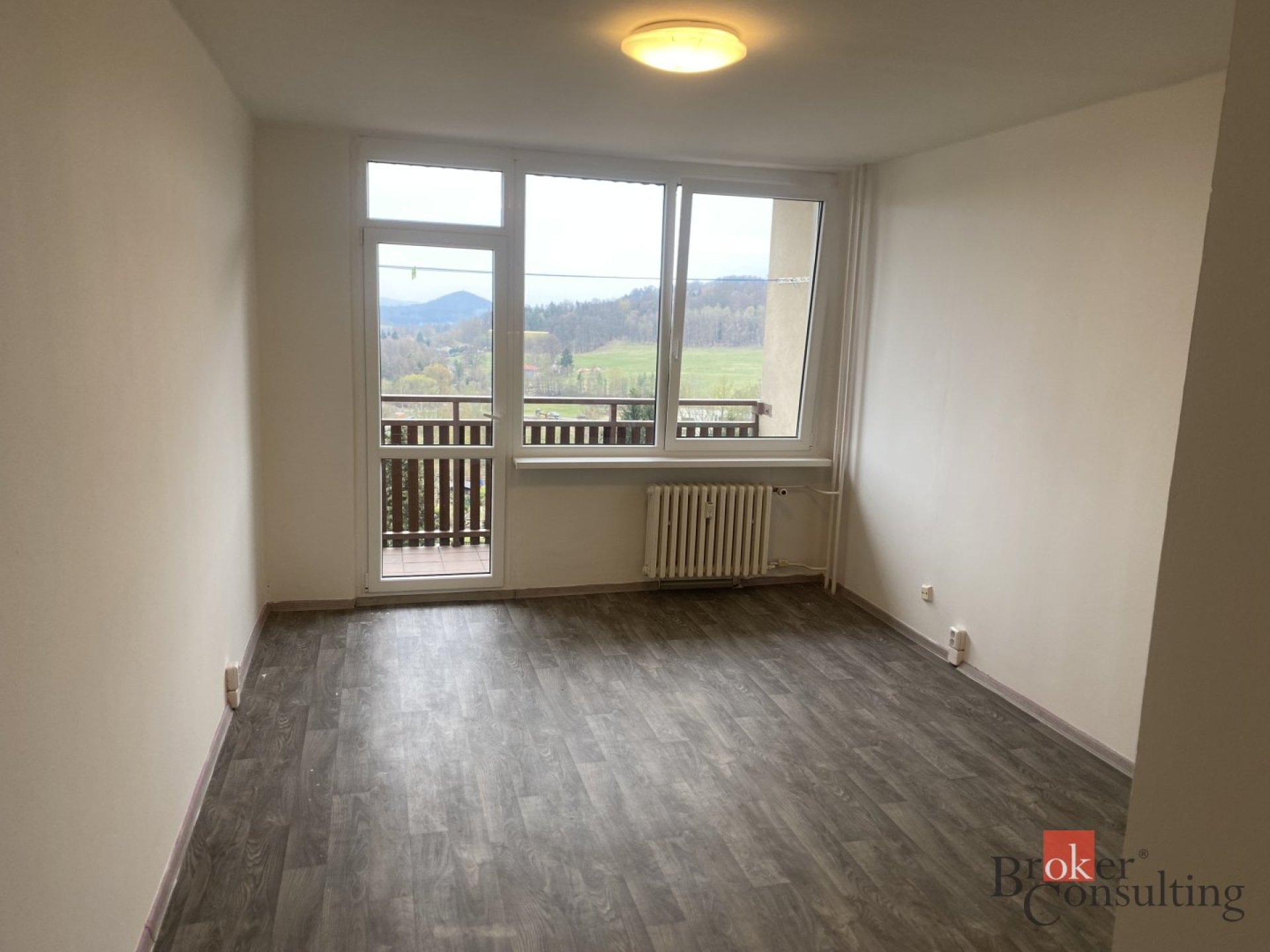 Pronájem, byty/1+kk, 28 m2, Svojsíkova 757, 47301 Nový Bor, Česká Lípa [ID 84360]