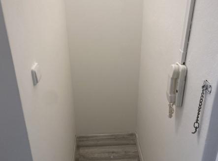Pronájem bytu, 1+kk, 28 m²
