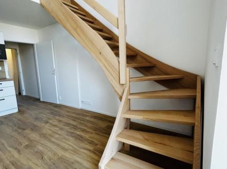 Pronájem bytu, 2+kk, 38 m²