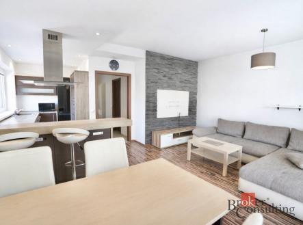 Pronájem bytu, 3+kk, 66 m²