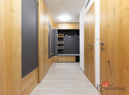 Pronájem bytu, 2+kk, 58 m²