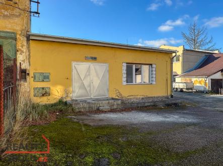 Pronájem komerčního objektu, jiný, 84 m²