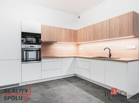 Pronájem bytu, 2+kk, 66 m²