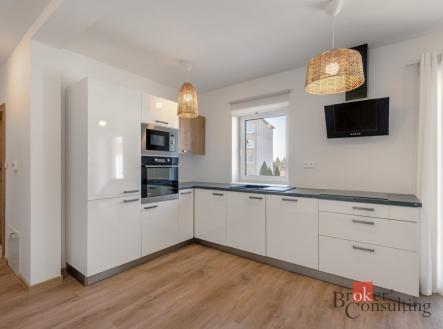 Pronájem bytu, 3+kk, 58 m²