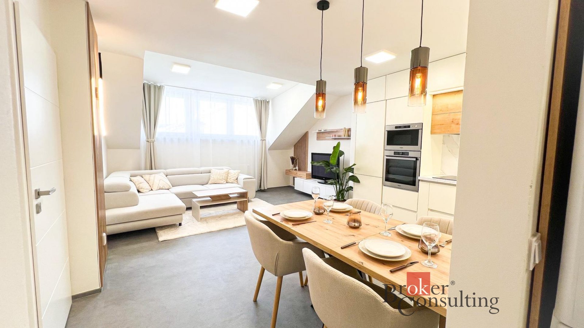 Pronájem, byty/2+kk, 74 m2, Zubatého 328/7, Smíchov, 15000 Praha 5 [ID 82751]