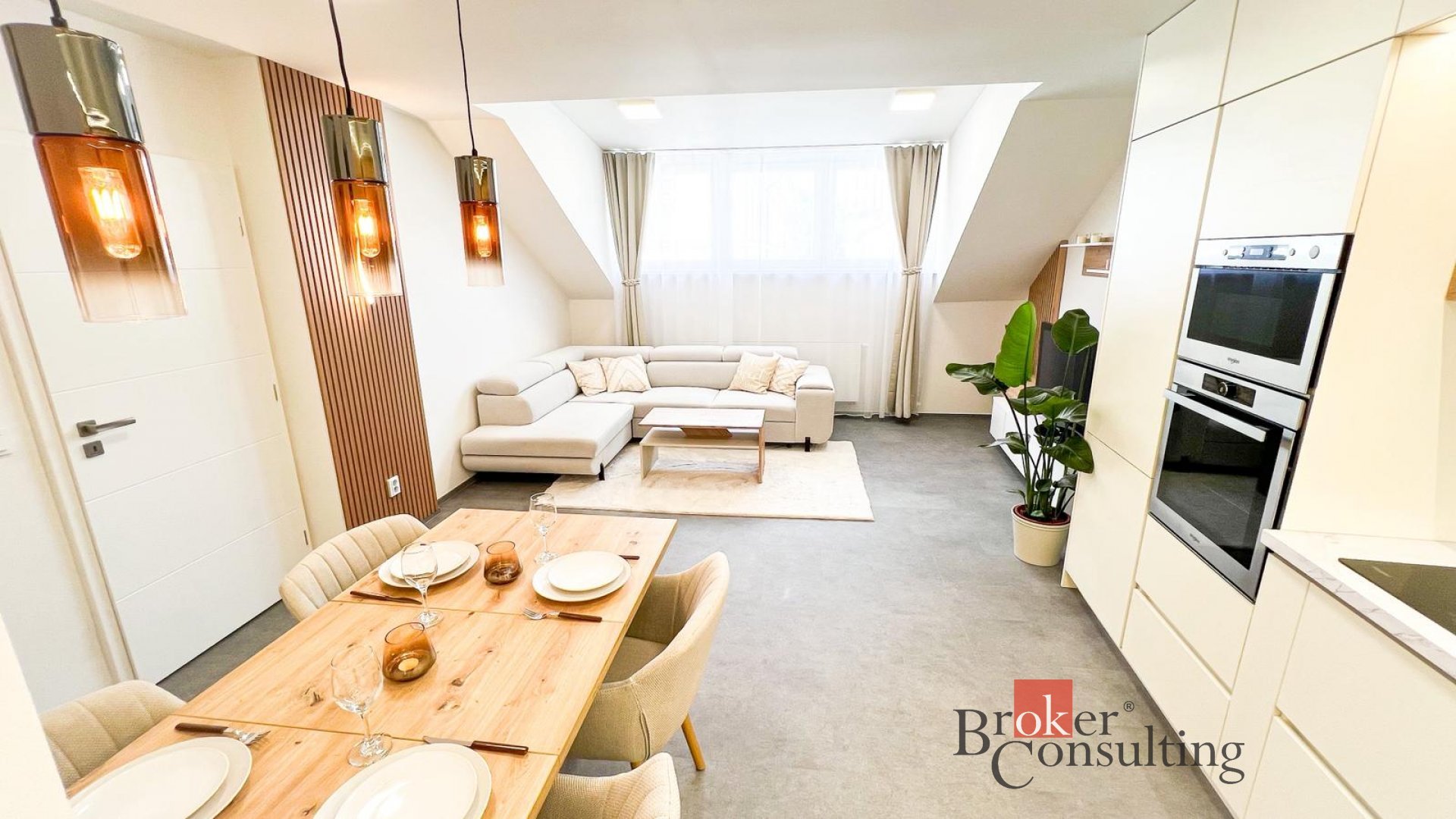 Pronájem, byty/2+kk, 74 m2, Zubatého 328/7, Smíchov, 15000 Praha 5 [ID 82751]