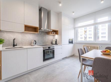 Prodej bytu, 3+1, 74,7 m²