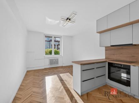 Pronájem bytu, 3+kk, 60 m²