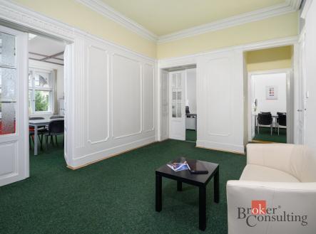 Pronájem komerčního objektu, administrativní budova, 80 m²