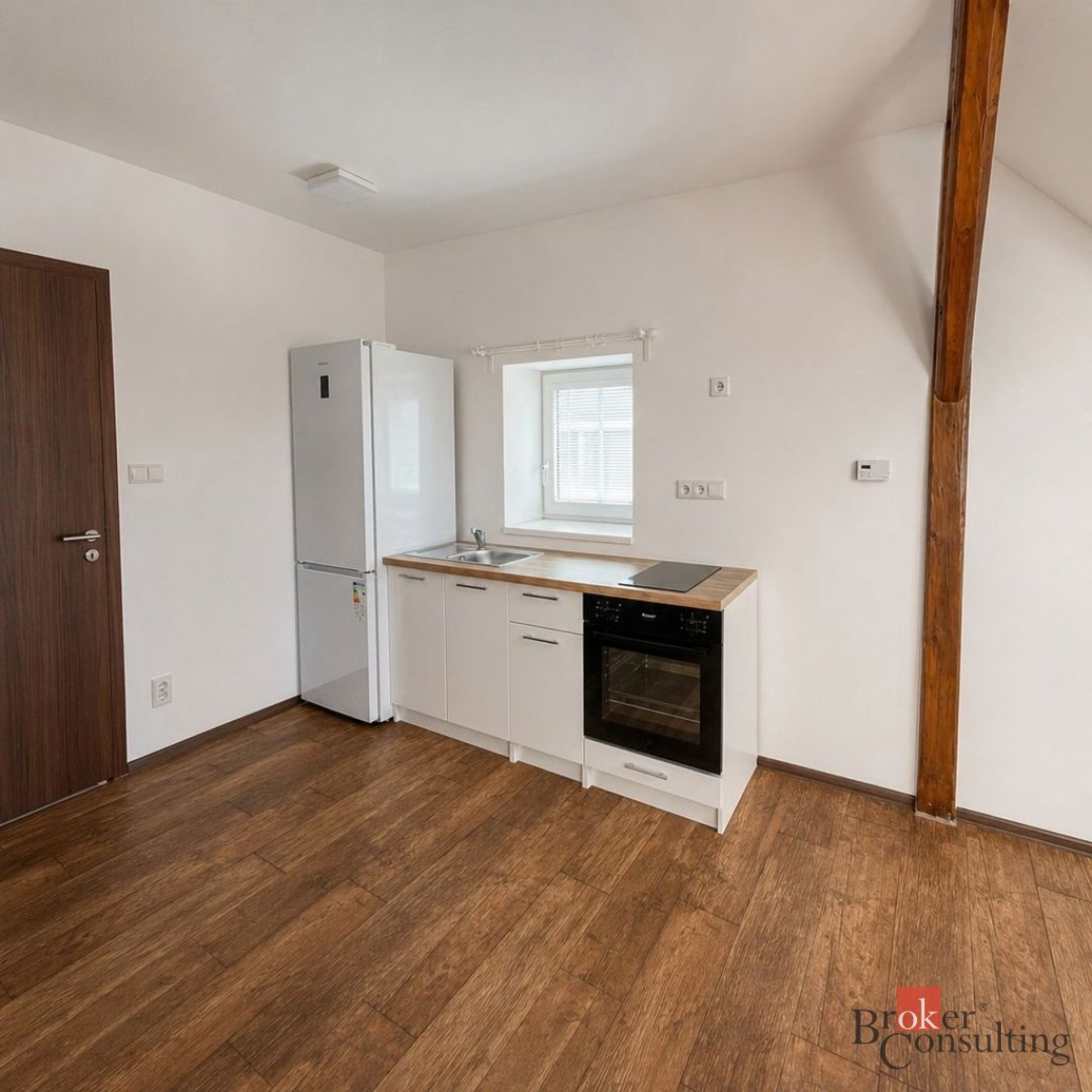Pronájem, byty/1+kk, 28 m2, Chabarovská 296/2, 46006 Liberec, Liberec [ID 85057]