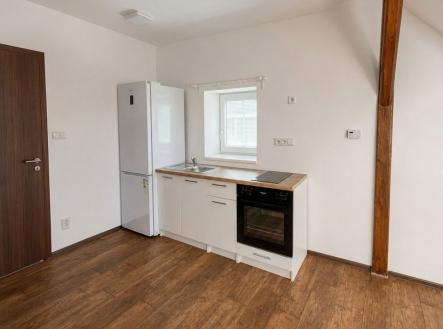 Pronájem bytu, 1+kk, 28 m²