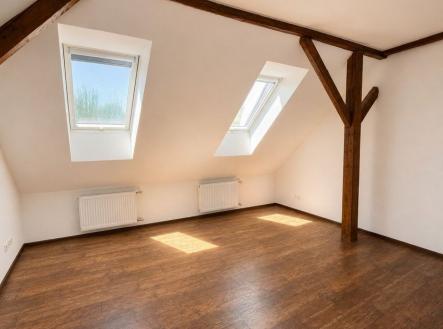 Pronájem bytu, 1+kk, 28 m²