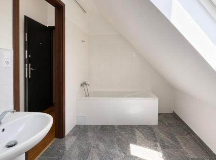 Pronájem bytu, 1+kk, 28 m²