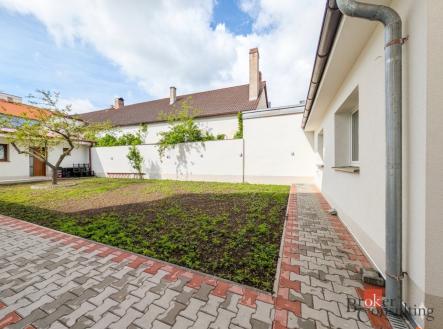 Pronájem bytu, 3+kk, 65 m²