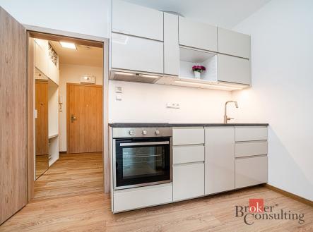 Pronájem bytu, 1+kk, 35 m²