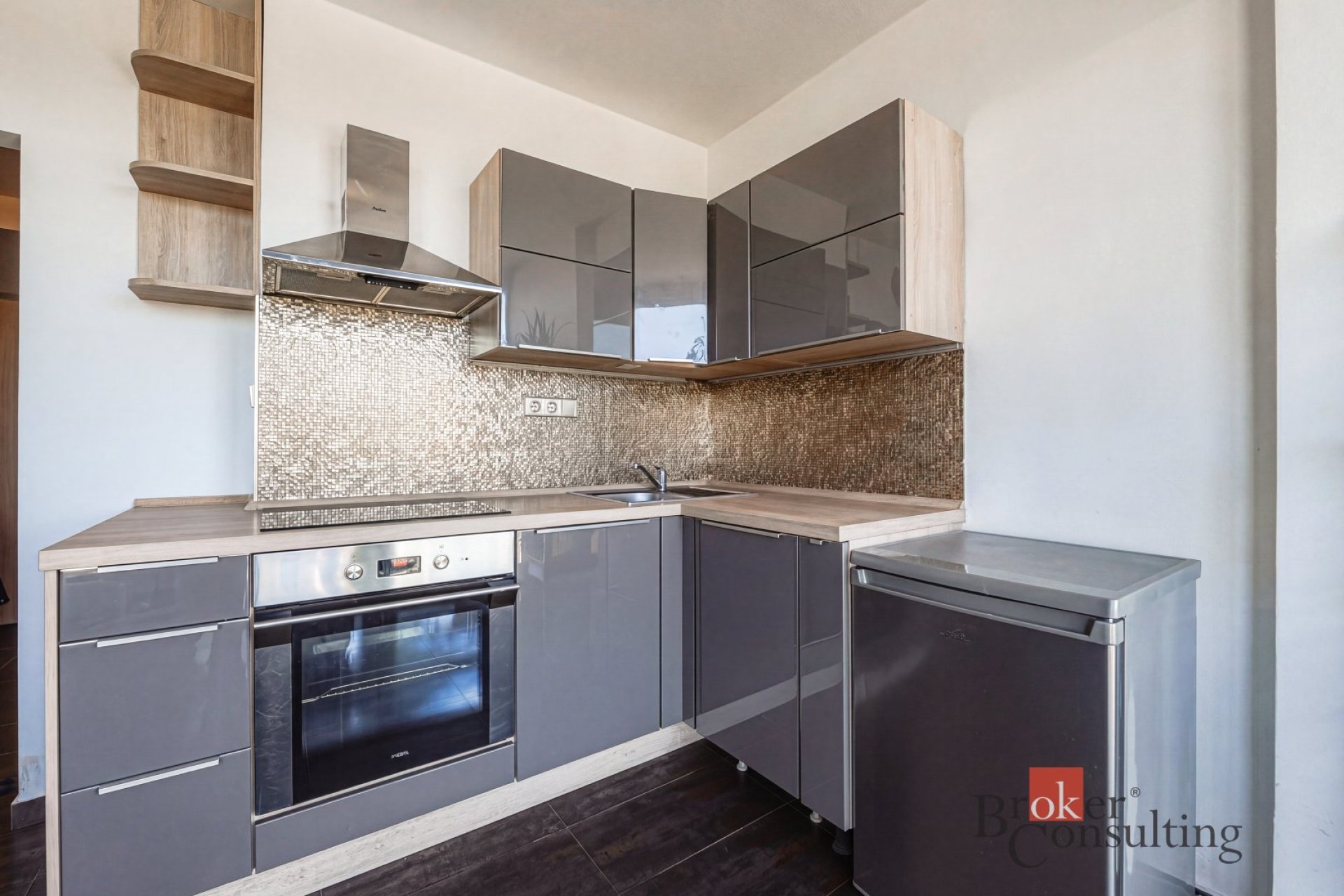 Pronájem, byty/2+1, 40 m2, Klatovská 636/169, Litice, 32100 Plzeň 3 [ID 84827]