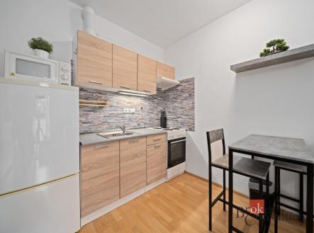 Pronájem bytu, 1+kk, 31 m²