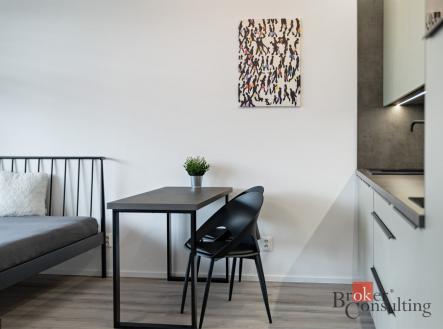 Pronájem bytu, 1+kk, 38 m²