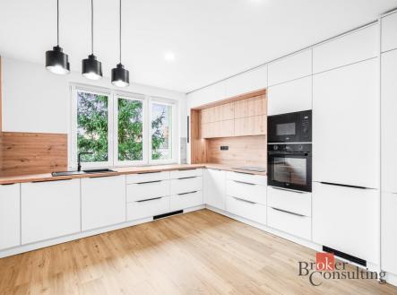 Prodej bytu, 4+kk, 77 m²