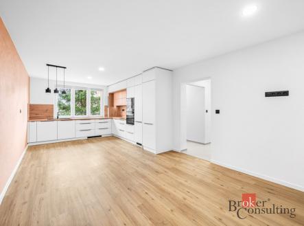 Prodej bytu, 4+kk, 77 m²