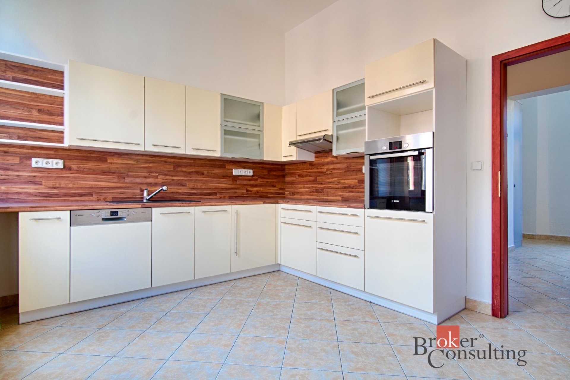 Pronájem, byty/2+1, 71 m2, tř. 28. října 1480/11, 37001 České Budějovice, České Budějovice [ID 85383