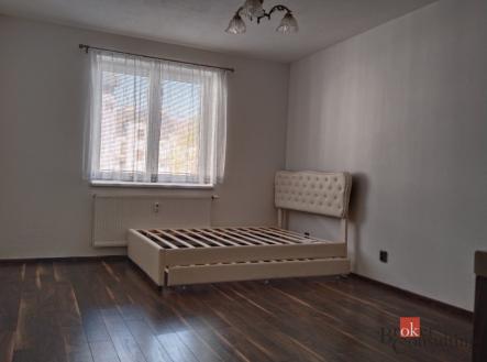 Pronájem bytu, 1+kk, 34 m²