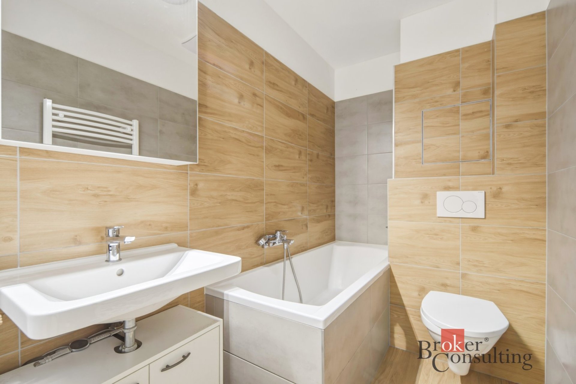 Pronájem, byty/2+kk, 43.5 m2, Husova 1035, 54931 Hronov, Náchod [ID 84936]