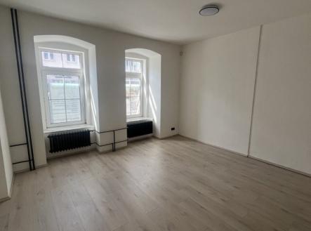 Pronájem komerčního objektu, administrativní budova, 40 m²