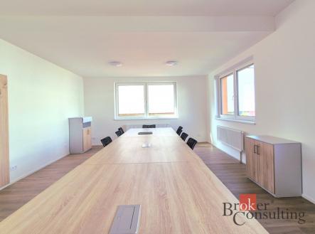 Pronájem komerčního objektu, sklad, 2 785 m²